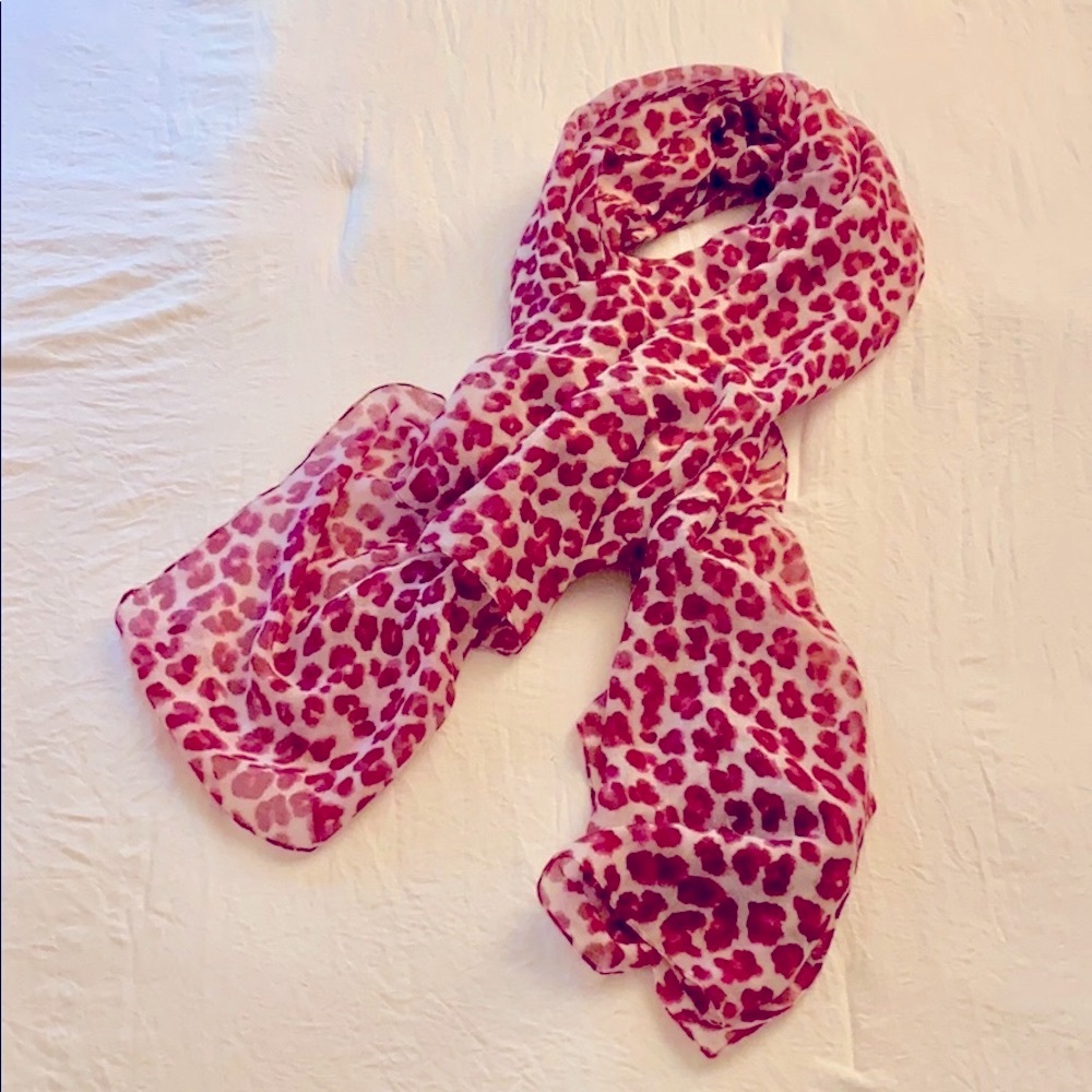 Pink leopard print scarf from Bloomingdales - NWOT